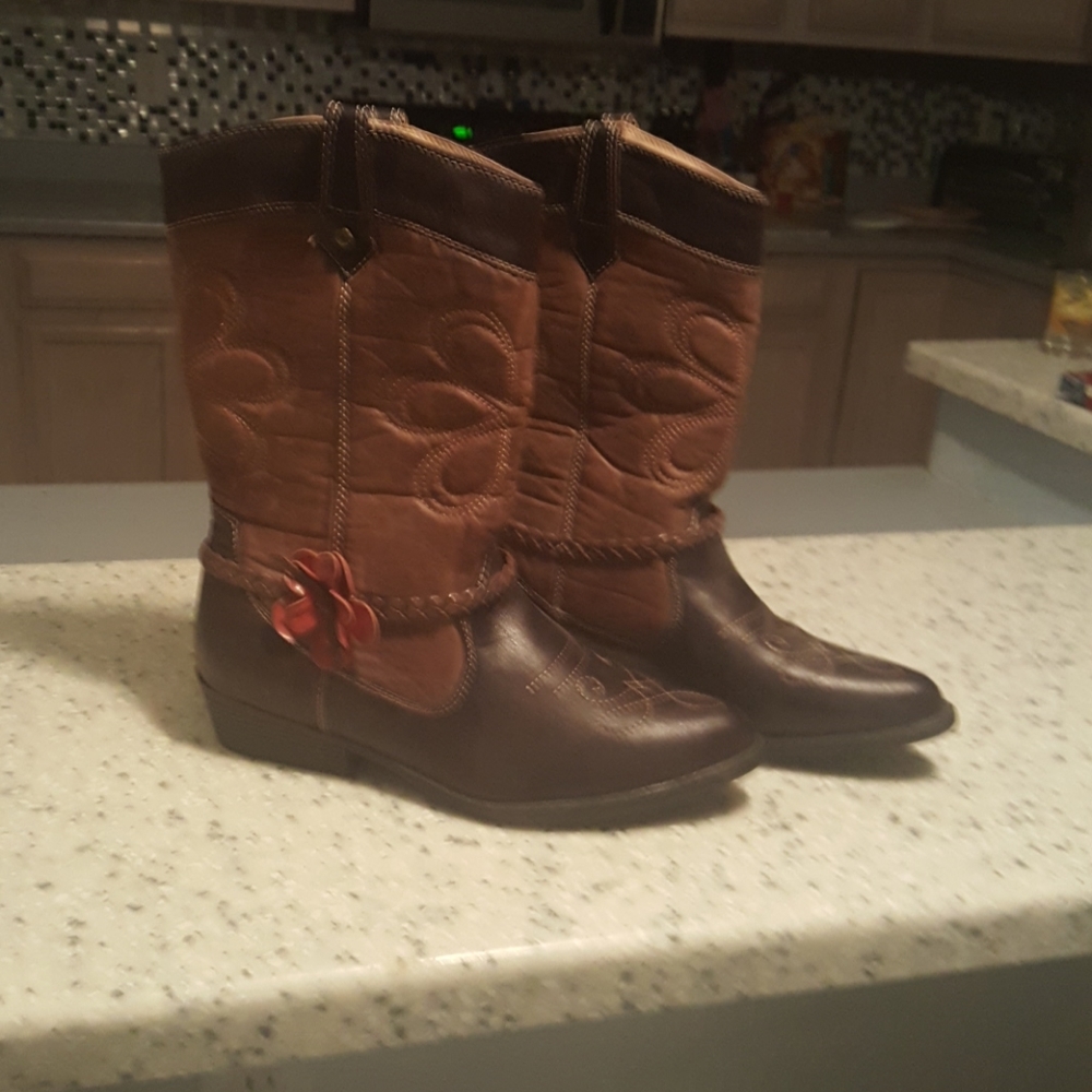 Rodeo Ropers size 6 women